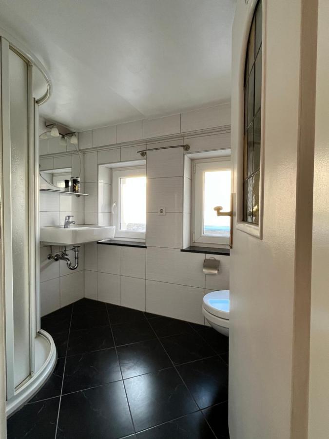 Gaestezimmer Limburg City 림부르크안더란 외부 사진