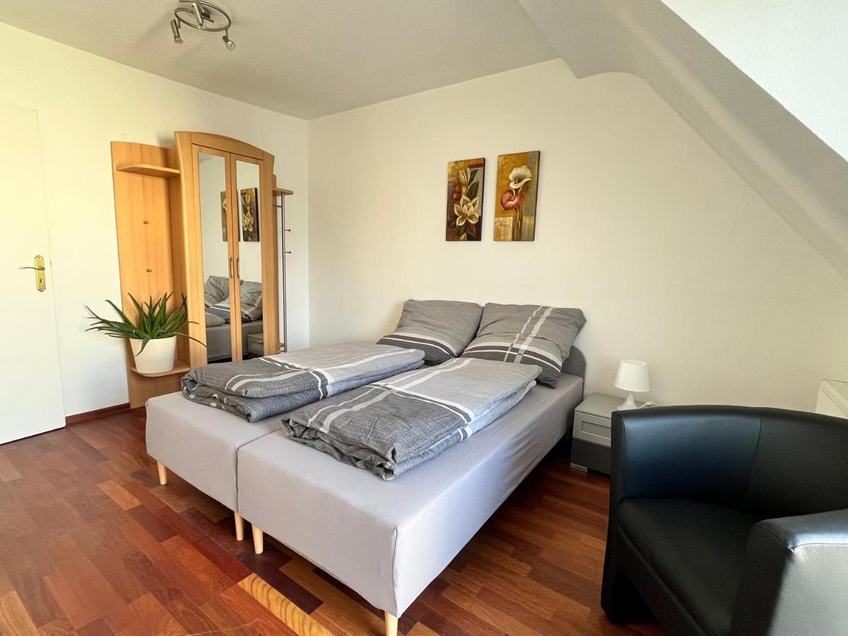 Gaestezimmer Limburg City 림부르크안더란 외부 사진