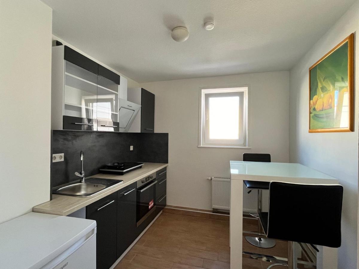 Gaestezimmer Limburg City 림부르크안더란 외부 사진