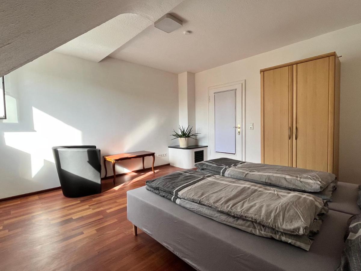 Gaestezimmer Limburg City 림부르크안더란 외부 사진